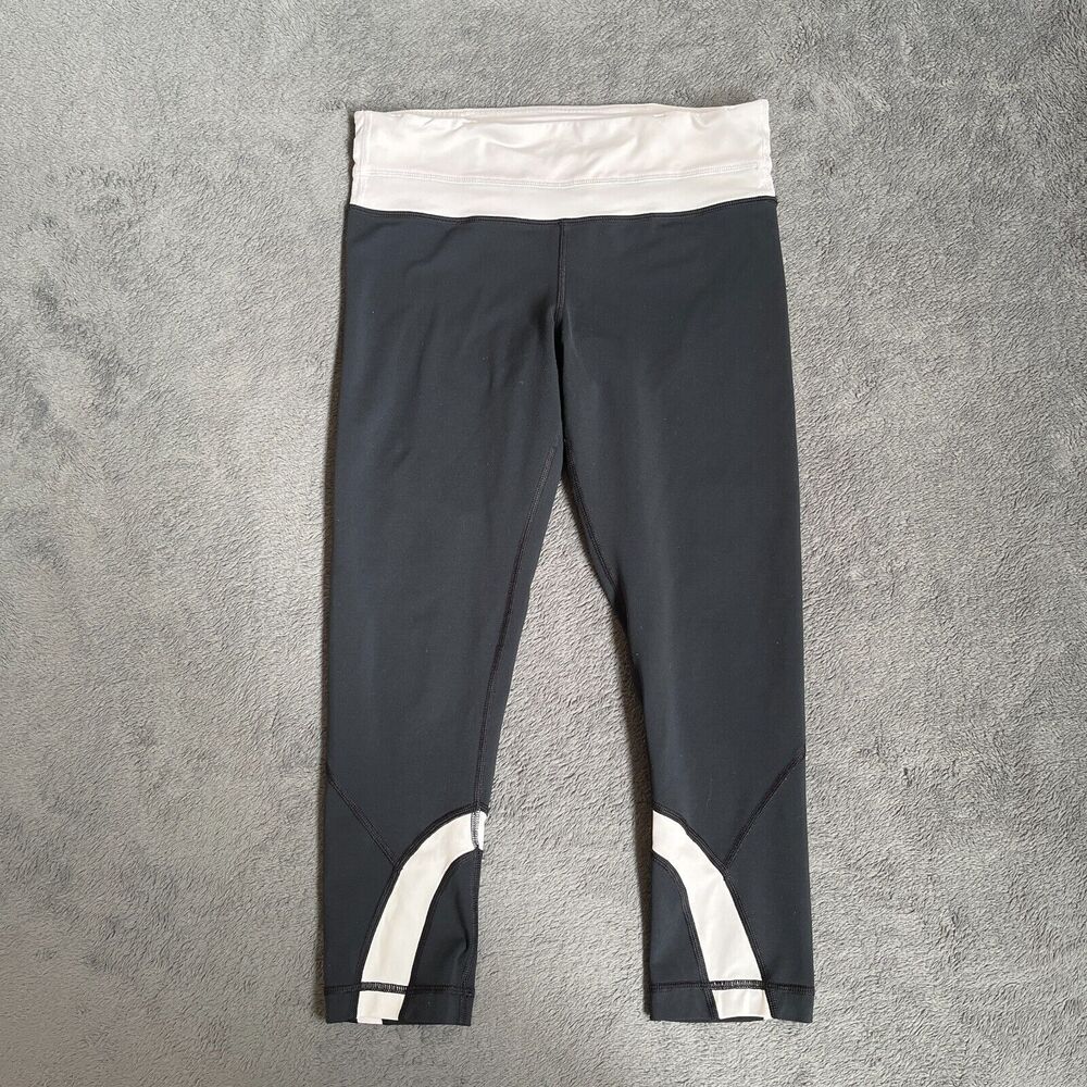 Lululemon Athletica Yoga Black Capri Back Pocket Legging Pant Women's Size 6 - Picture 1 of 8
